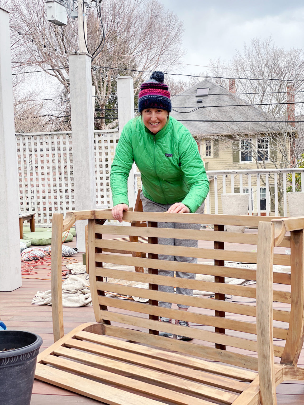 How to Paint Outdoor Wood Furniture